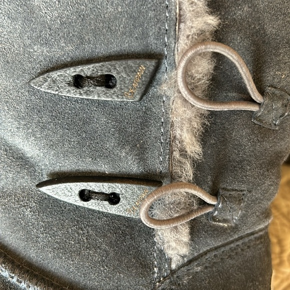 Bearpaw Boots - Picture 8 of 9